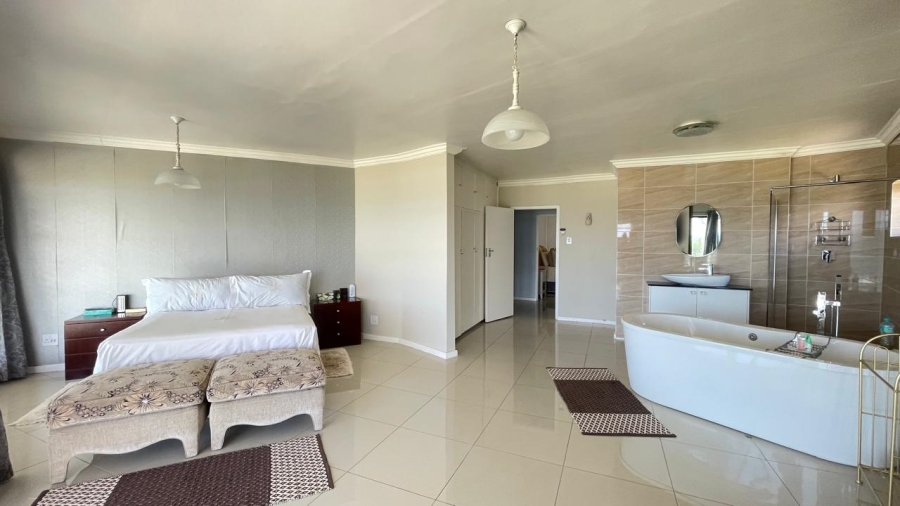4 Bedroom Property for Sale in Gonubie Eastern Cape
